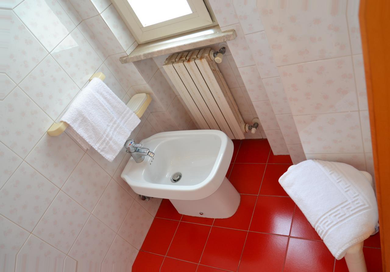 Hotel Antares Garni Giulianova Bagian luar foto