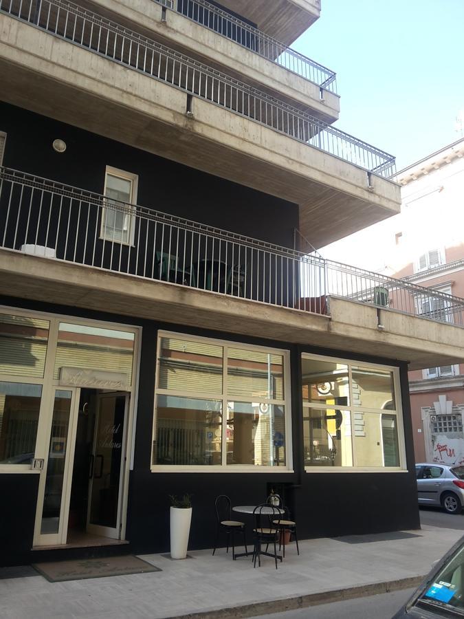Hotel Antares Garni Giulianova Bagian luar foto