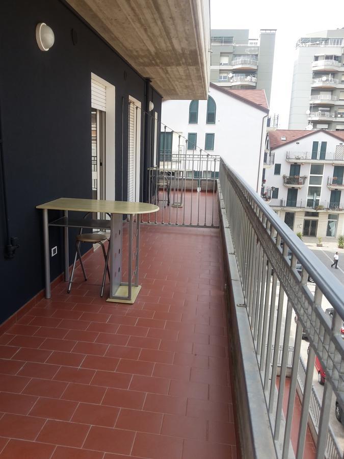 Hotel Antares Garni Giulianova Bagian luar foto